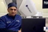 US doctor uses robot to perform surgery on patient in Africa